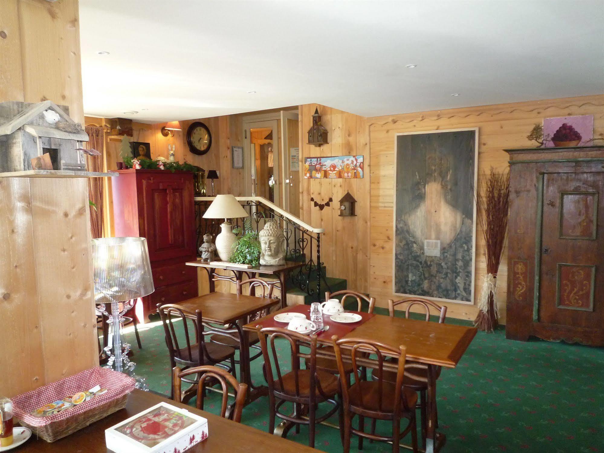Hôtel Les Aravis - Combloux Extérieur photo