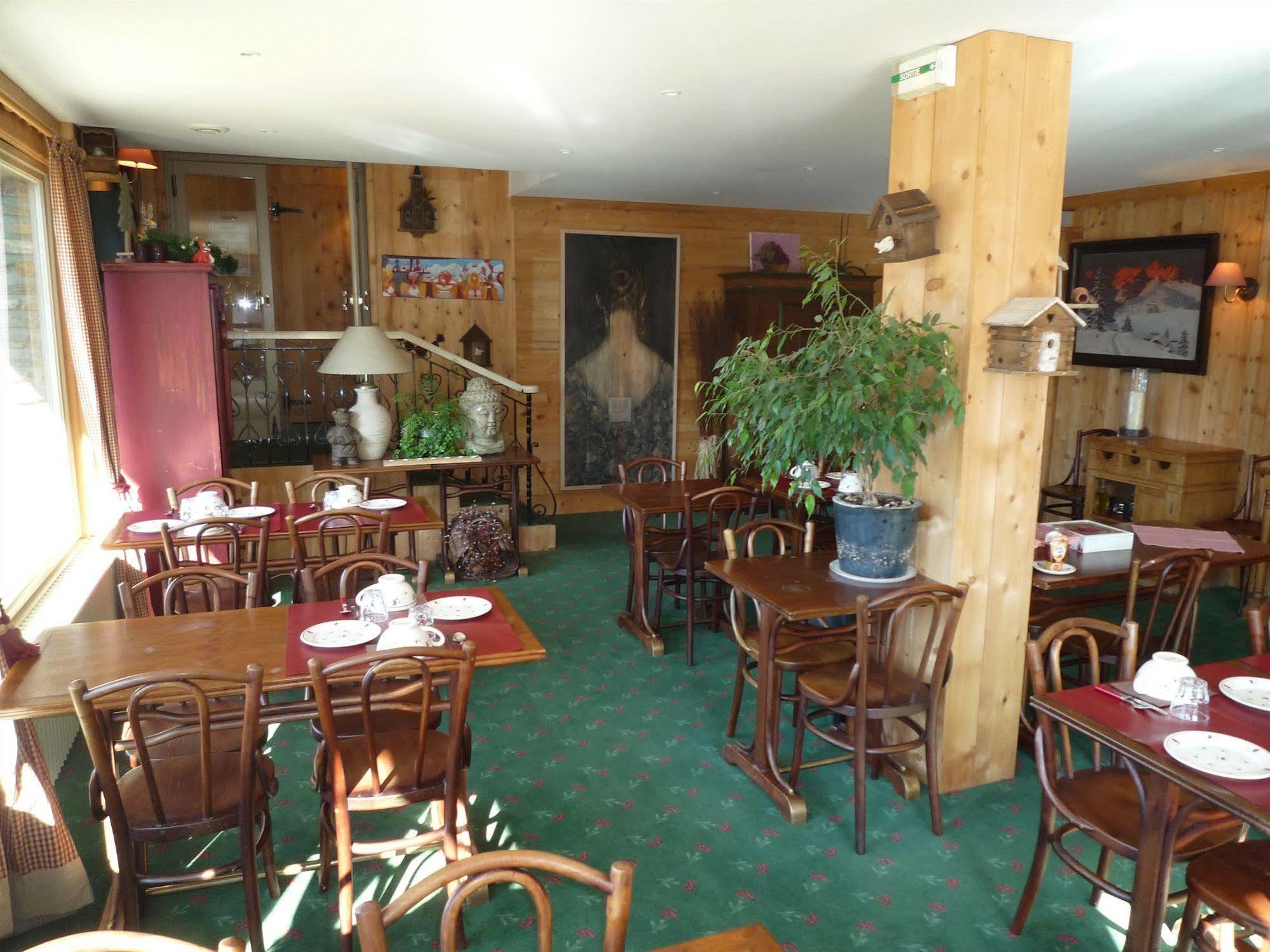 Hôtel Les Aravis - Combloux Extérieur photo